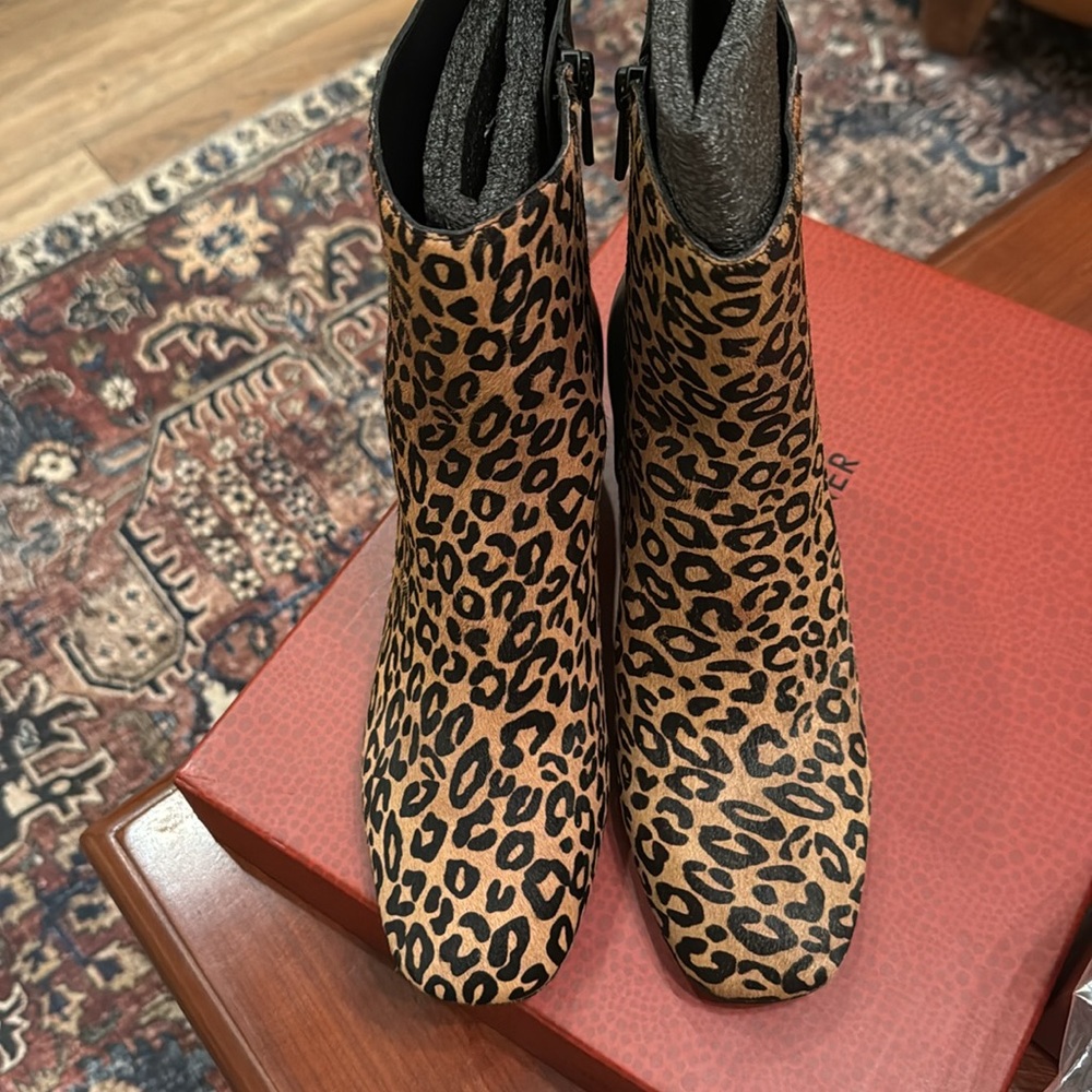 Donald J Pliner - Cindee Haircalf Bootie 9